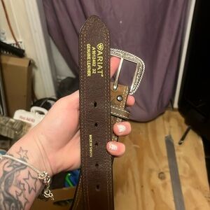 Arita women’s leather belt